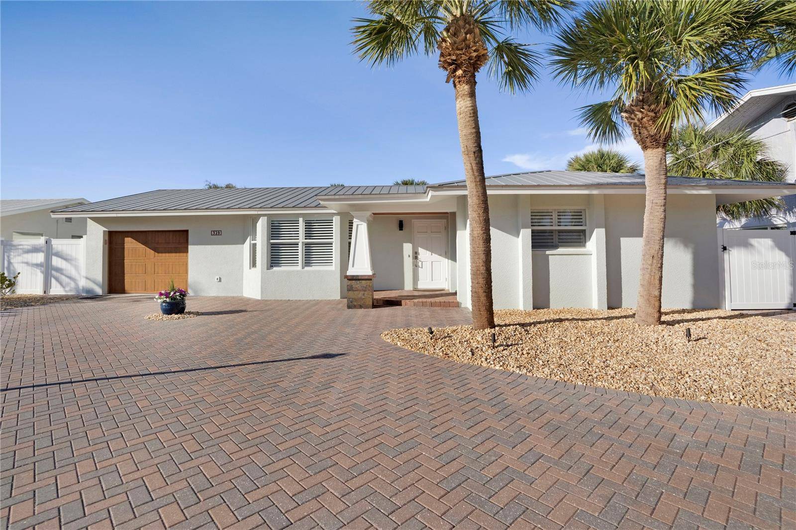 329 AVENIDA LEONA, Sarasota, FL 34242
