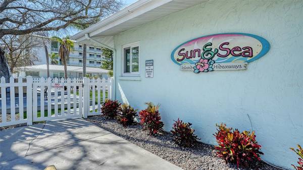 1141 SUN N SEA DR, Sarasota, FL 34242