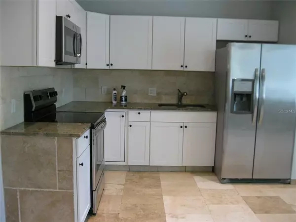Sarasota, FL 34234,2009 COCOANUT AVE #2