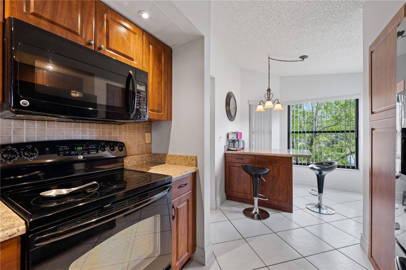 Bradenton, FL 34210,4655 46TH STREET CT W #201