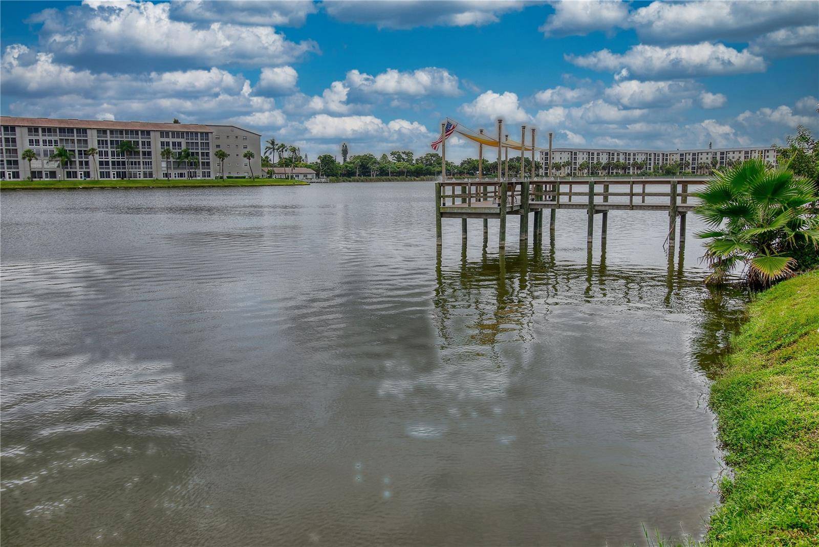 Bradenton, FL 34205,3658 LAKE BAYSHORE DR #320