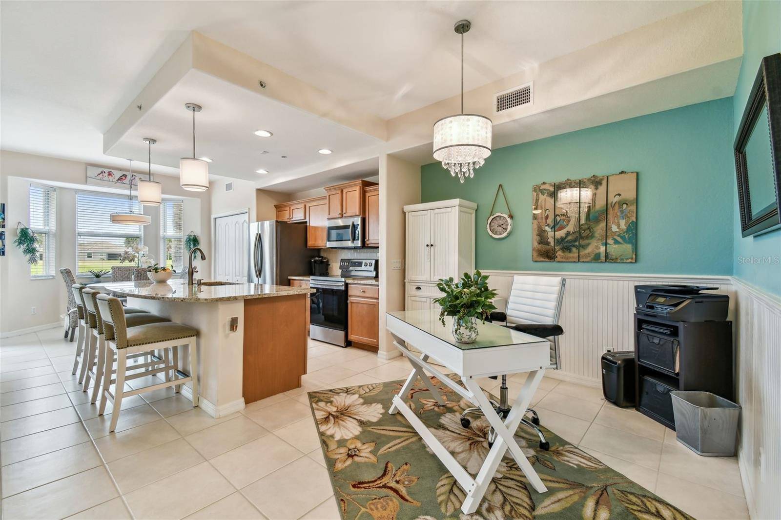 Bradenton, FL 34212,803 FAIRWAYCOVE LN #106