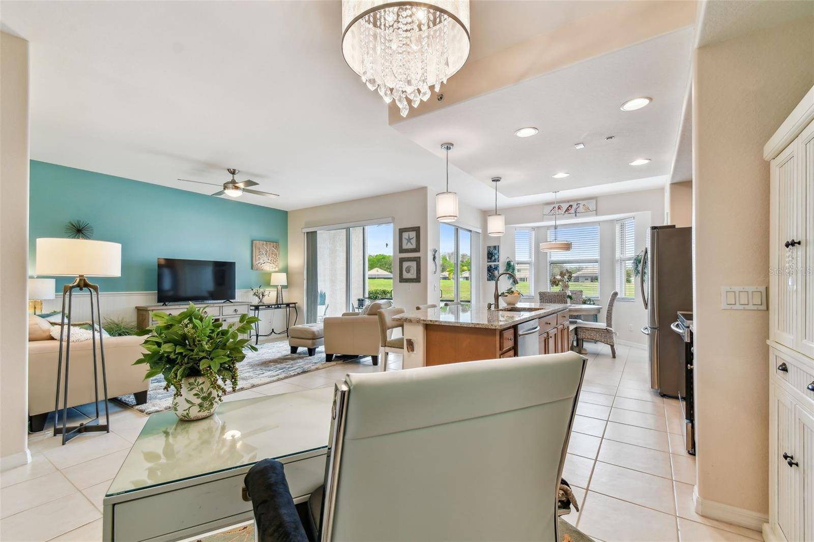Bradenton, FL 34212,803 FAIRWAYCOVE LN #106