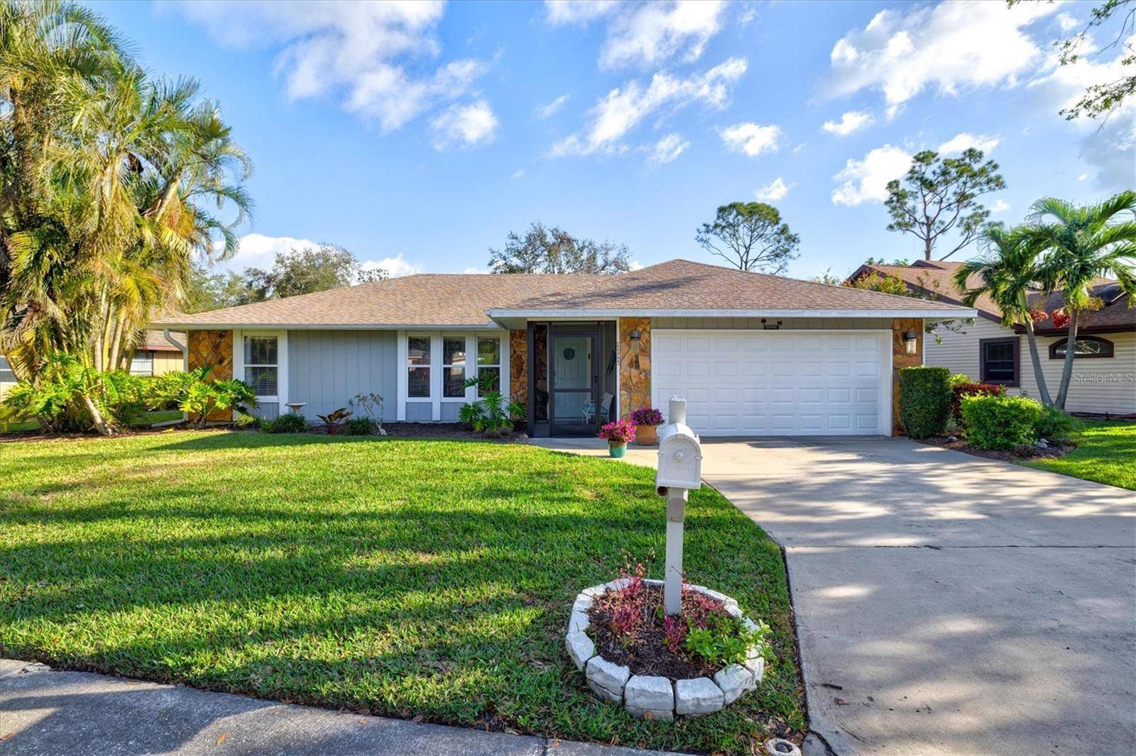 6929 ARBOR OAKS CIR, Bradenton, FL 34209