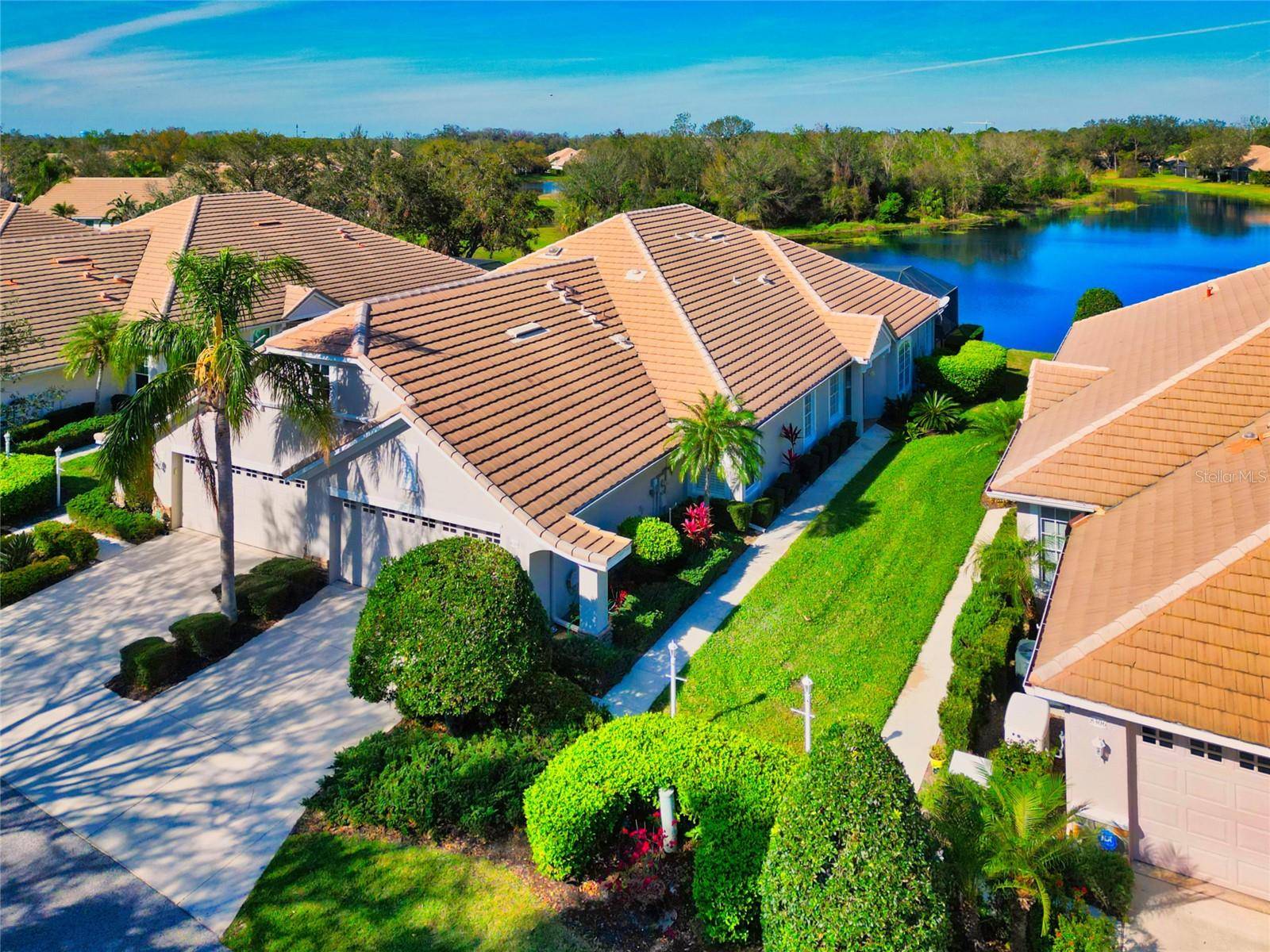 8310 TARTAN FIELDS CIR, Lakewood Ranch, FL 34202