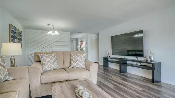 Sarasota, FL 34243,6999 W COUNTRY CLUB DR N #226