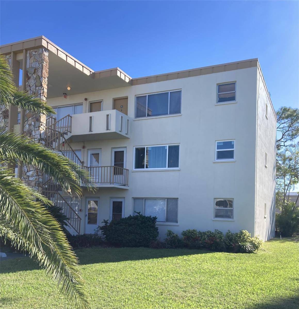 Bradenton, FL 34209,4480 IRONWOOD CIR #218A