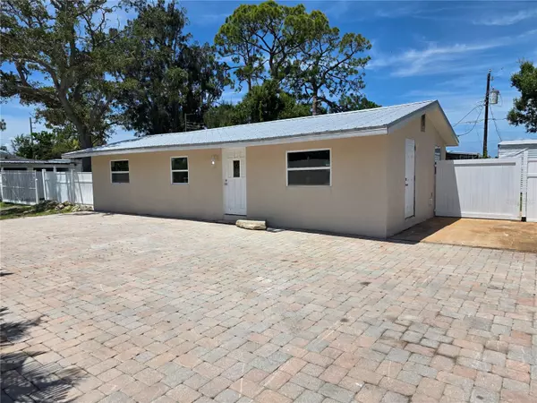 503 OLIVE AVE, Nokomis, FL 34275