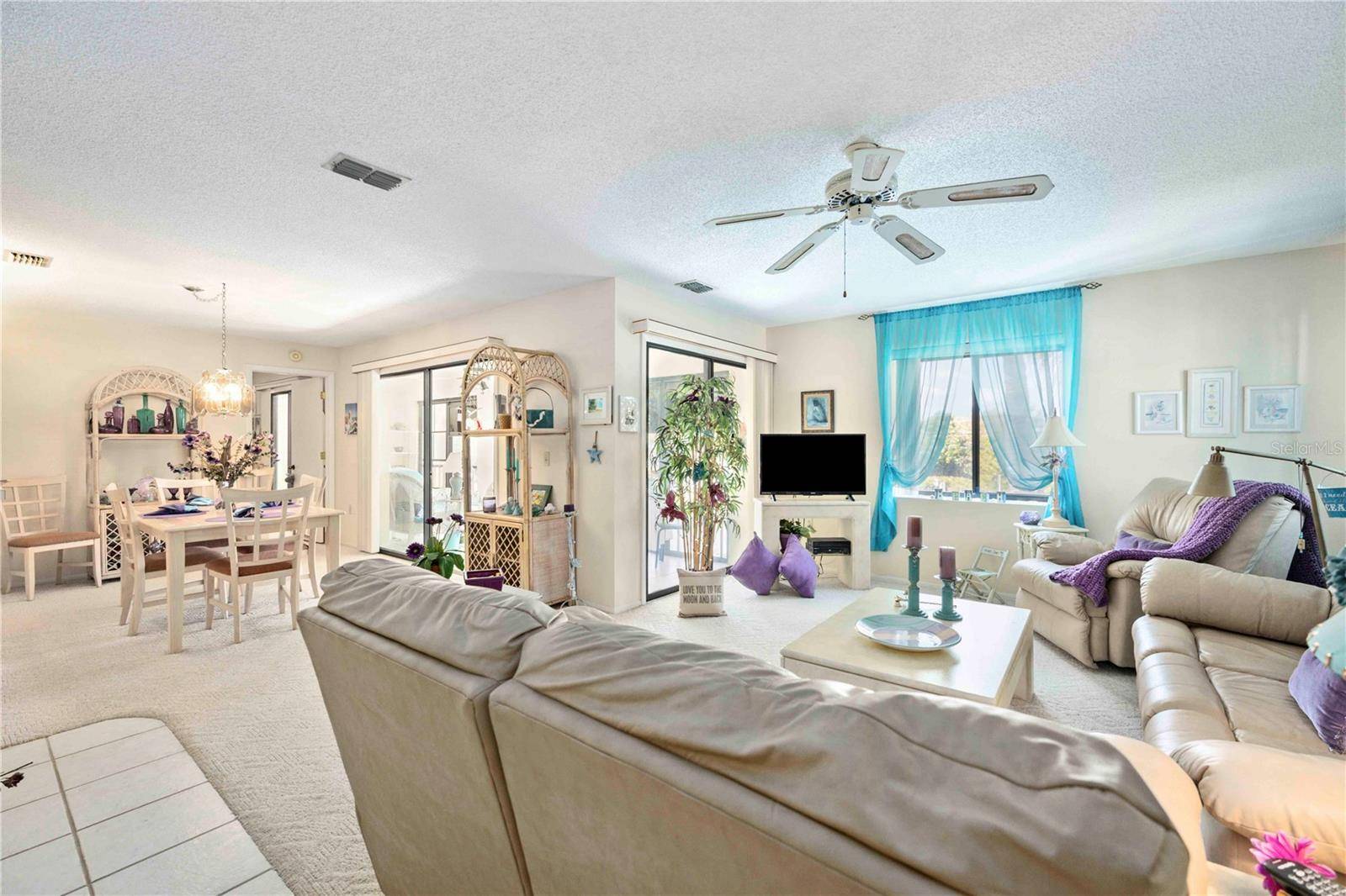 Bradenton, FL 34209,2832 74TH ST W #2180