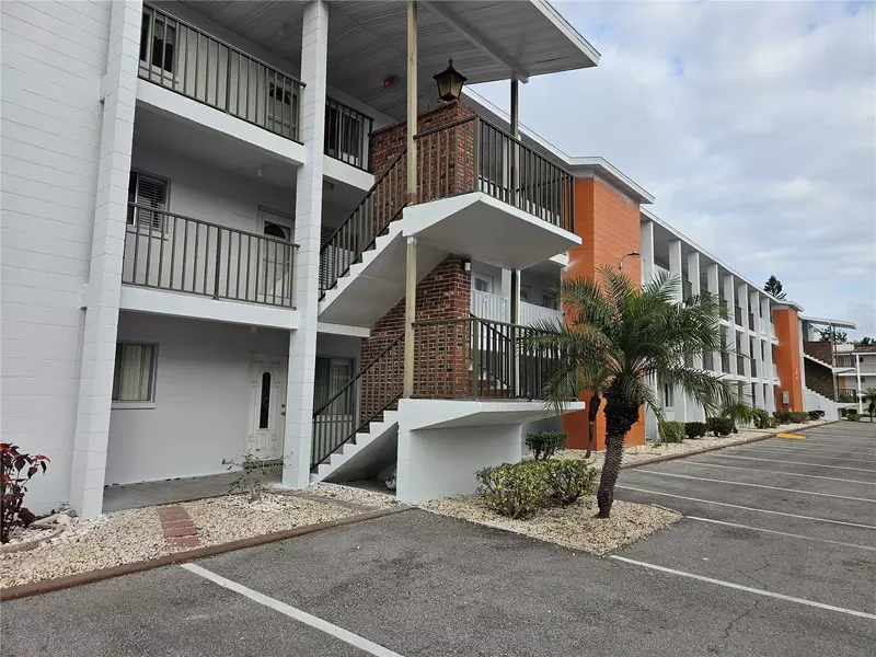 5906 GARDEN LN #A22, Bradenton, FL 34207