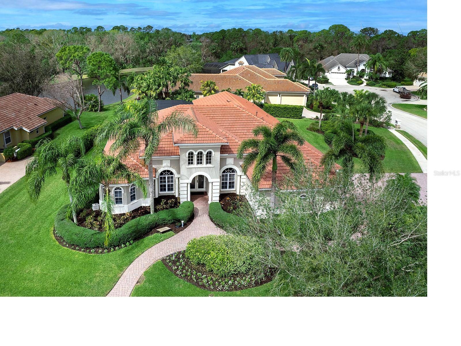 7934 ROYAL BIRKDALE CIR, Lakewood Ranch, FL 34202