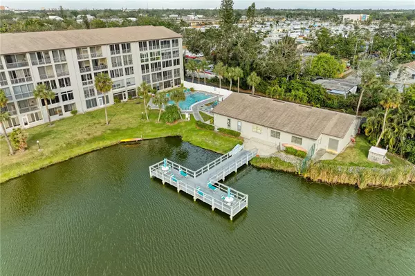 Bradenton, FL 34205,3424 LAKE BAYSHORE DR #405 BUILDING P