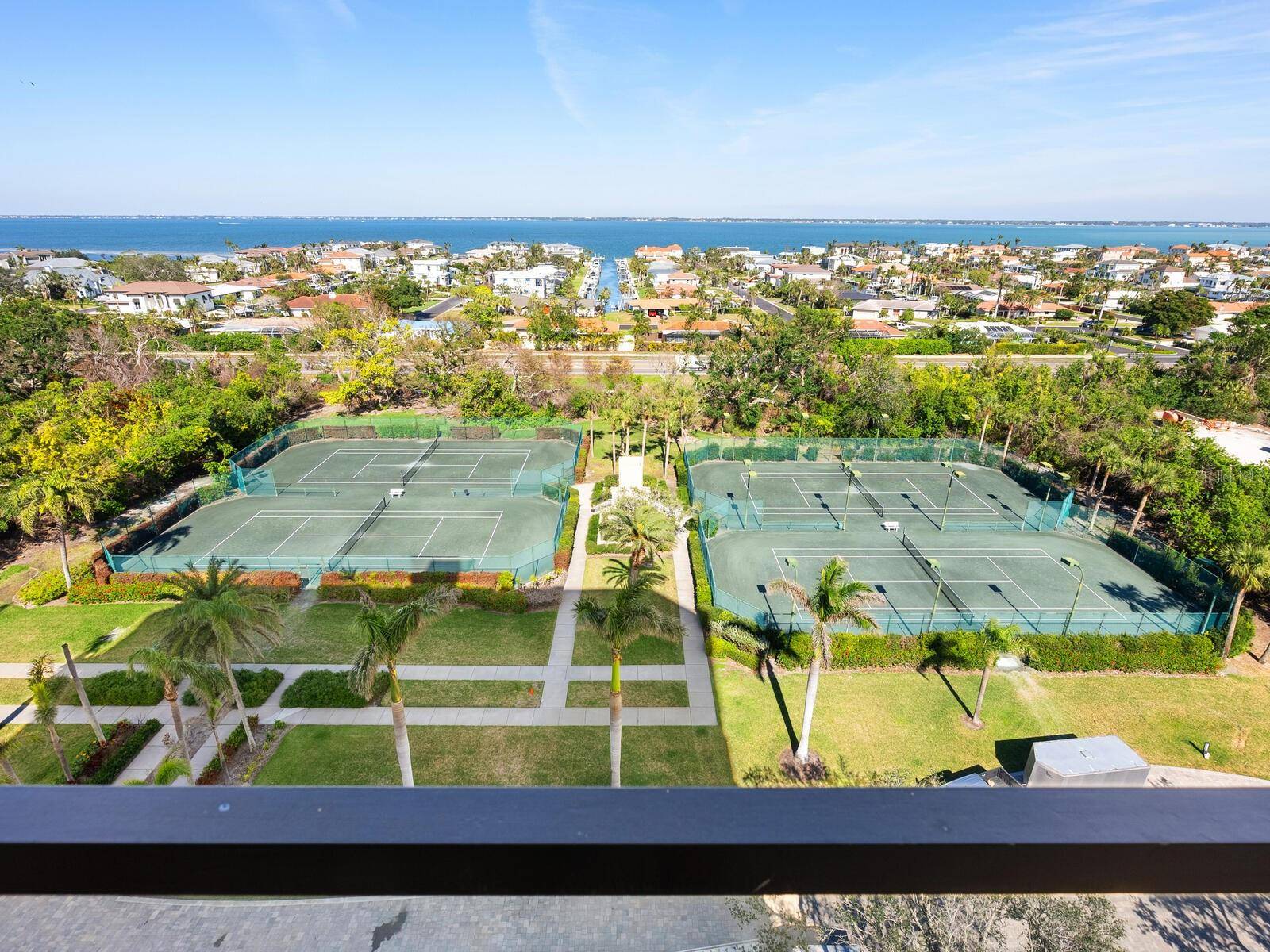 Longboat Key, FL 34228,1211 GULF OF MEXICO DR #702