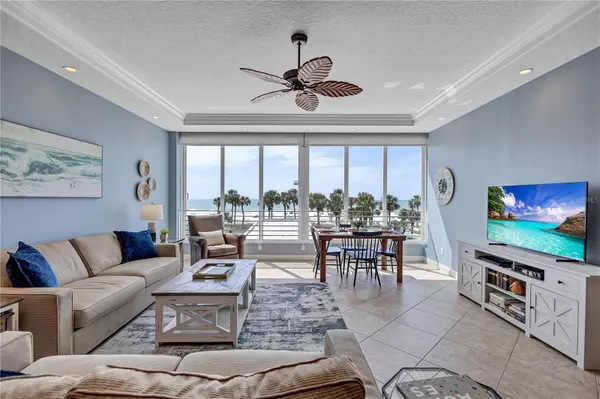 Sarasota, FL 34242,6140 MIDNIGHT PASS RD #103