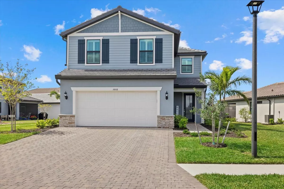 Bradenton, FL 34211,5808 SILVERSIDE PINE CT