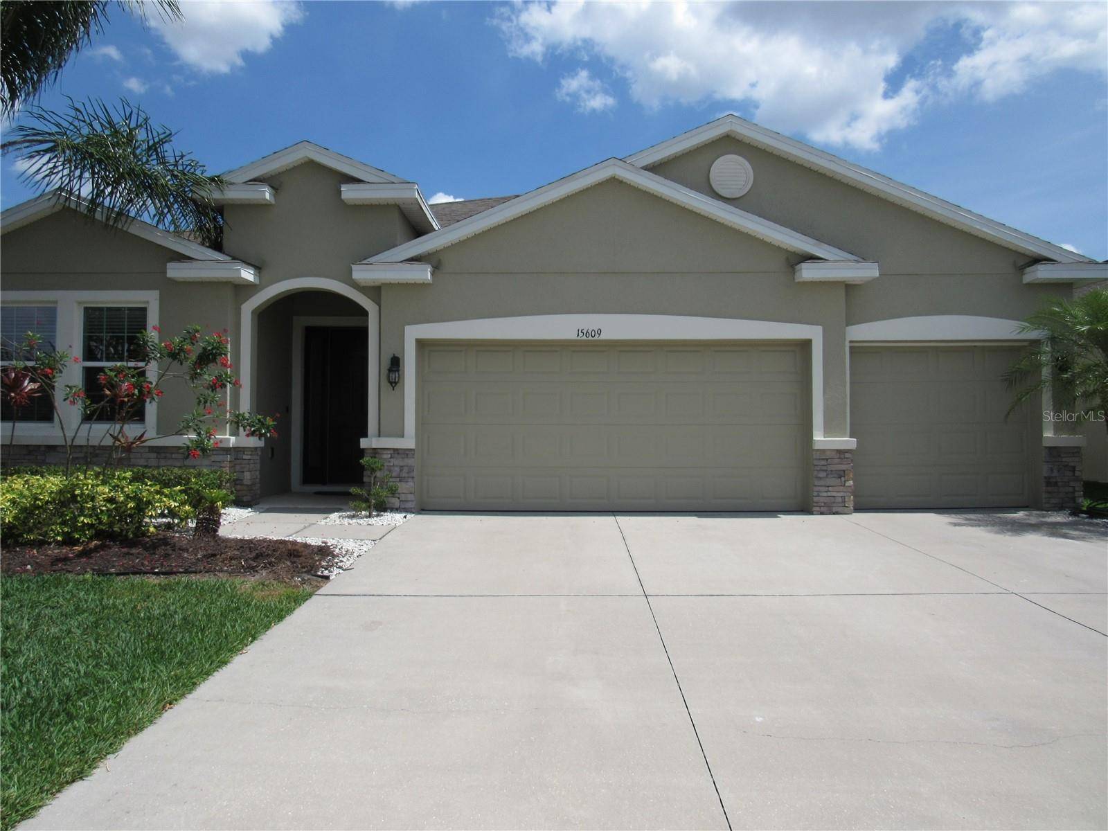 Bradenton, FL 34212,15609 TRINITY FALL WAY