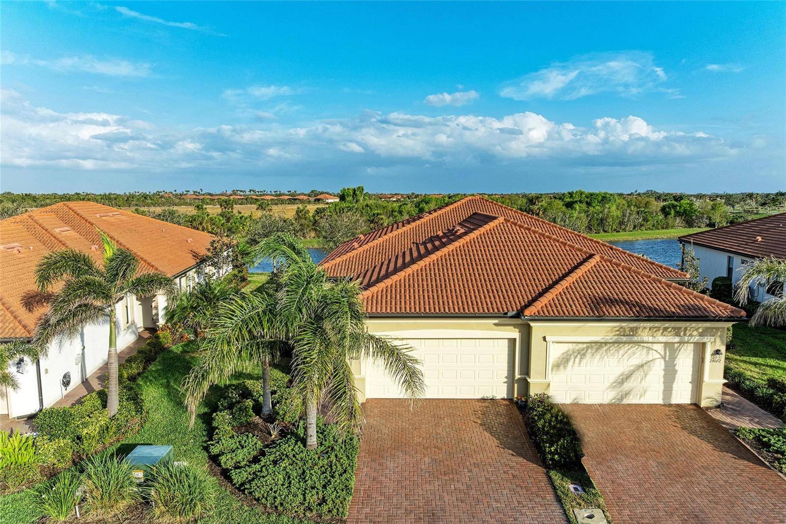 Venice, FL 34293,24068 CANTERWOOD WAY