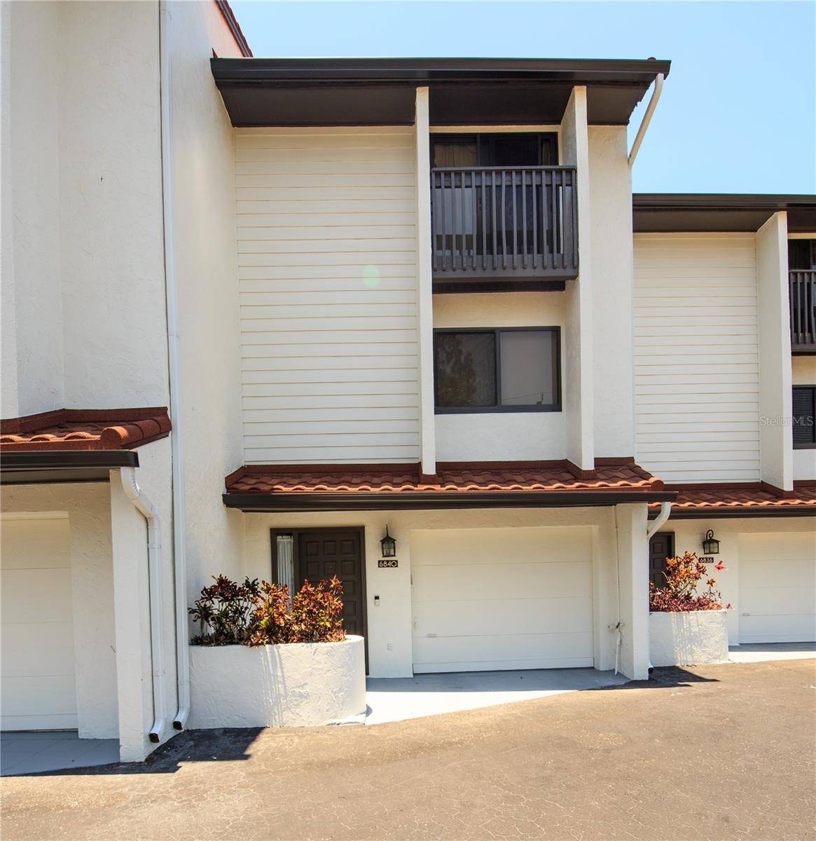 Sarasota, FL 34242,6840 MIDNIGHT PASS RD #6840
