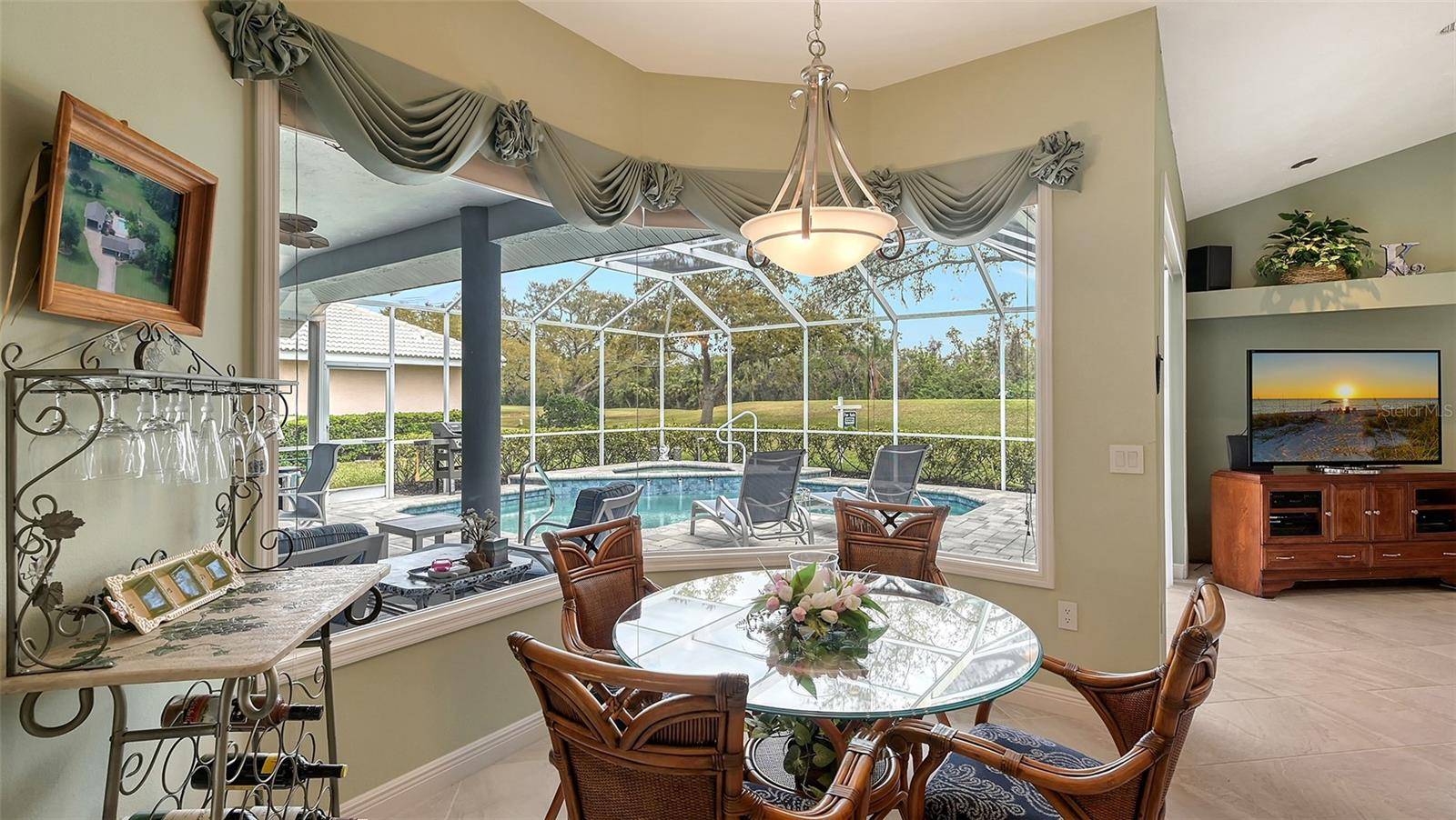 Sarasota, FL 34243,7417 LINKS CT