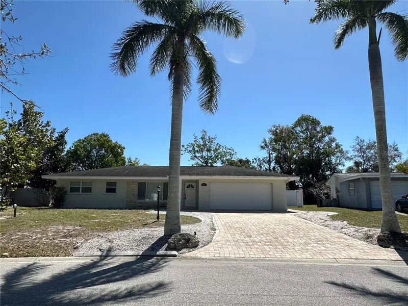 2502 TULIP ST, Sarasota, FL 34239