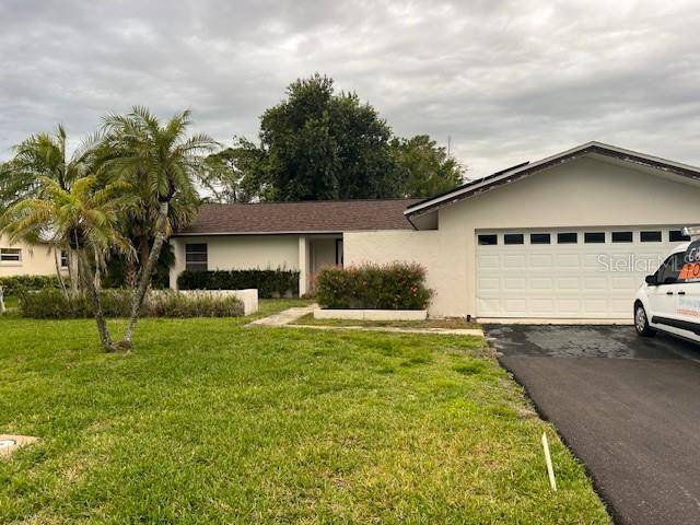 547 EASTWOOD DR, Naples, FL 34110