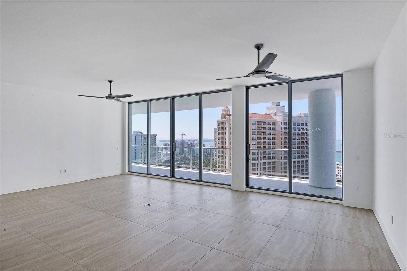 Sarasota, FL 34236,301 QUAY COMMONS #1411