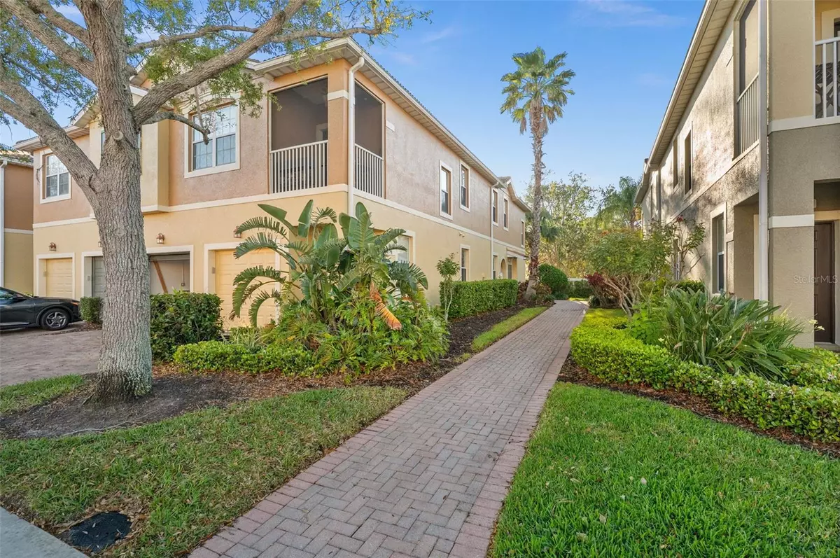 Sarasota, FL 34233,7959 LIMESTONE LN #14-104