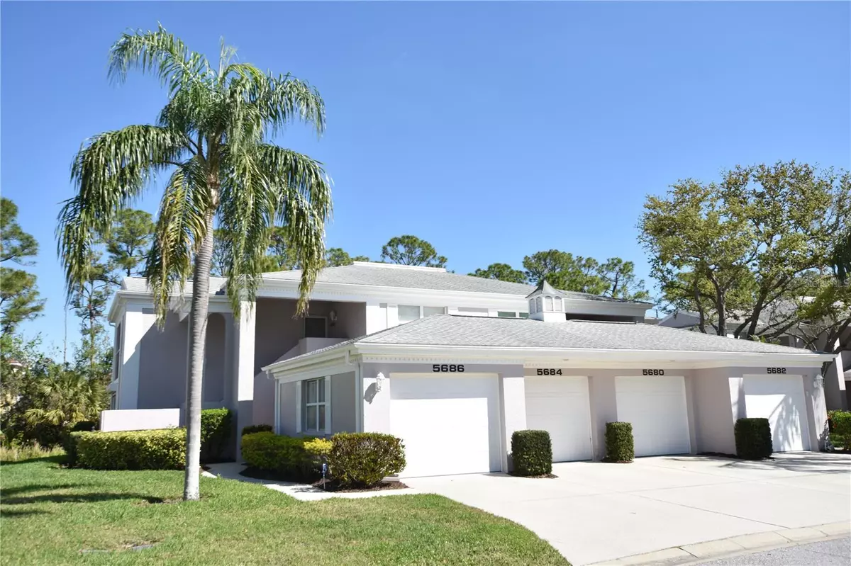 Sarasota, FL 34235,5684 SHEFFIELD GREENE CIR #79