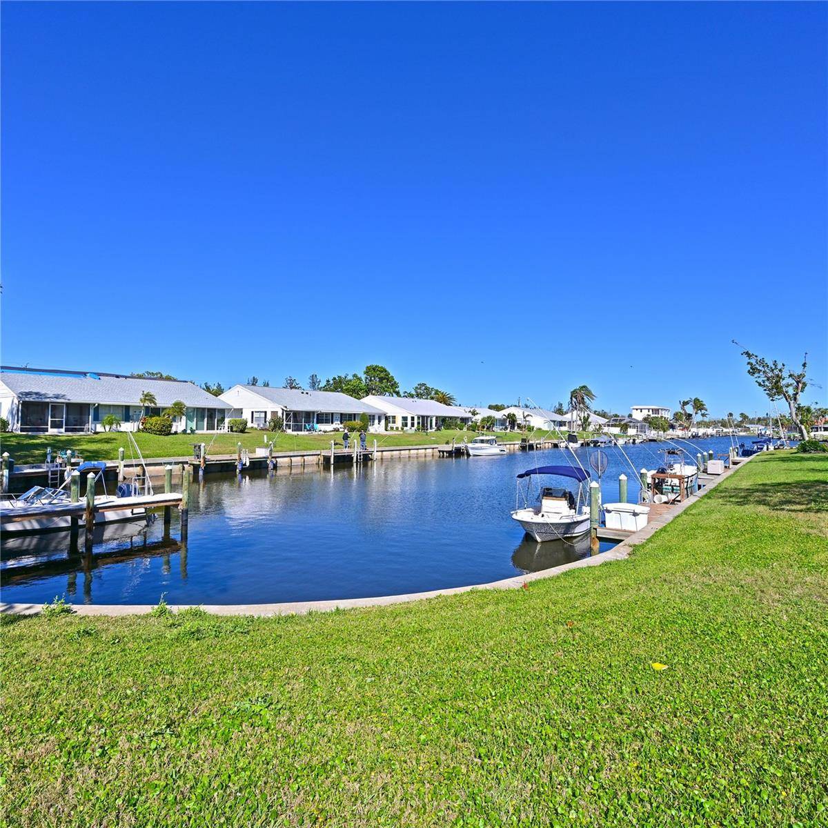 Bradenton, FL 34210,4411 MOUNT VERNON DR