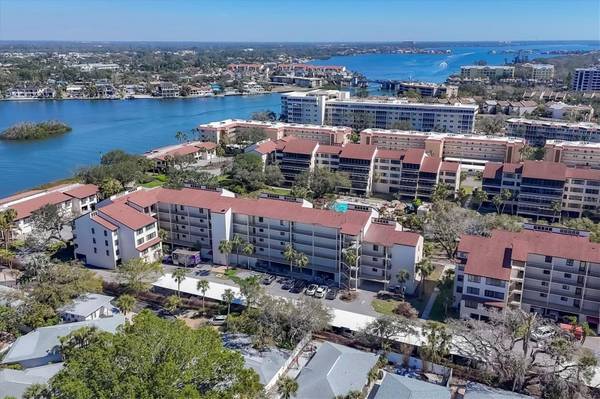 6285 MIDNIGHT PASS RD #201, Sarasota, FL 34242