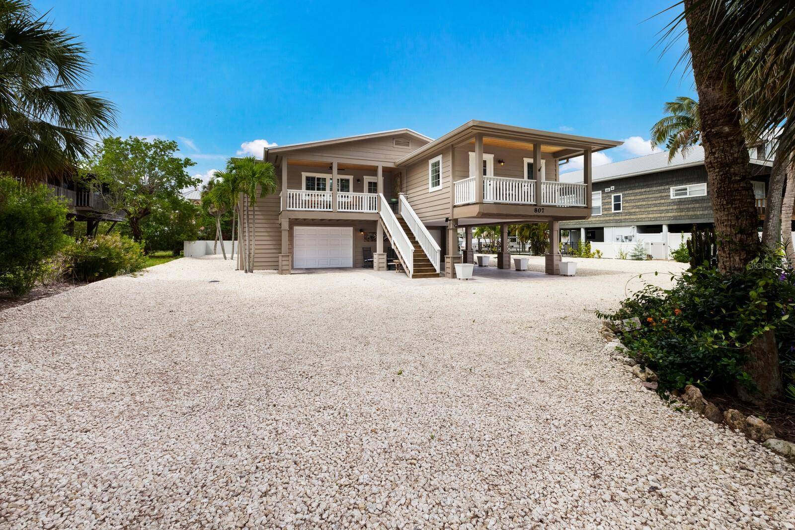 Anna Maria, FL 34216,807 S BAY BLVD