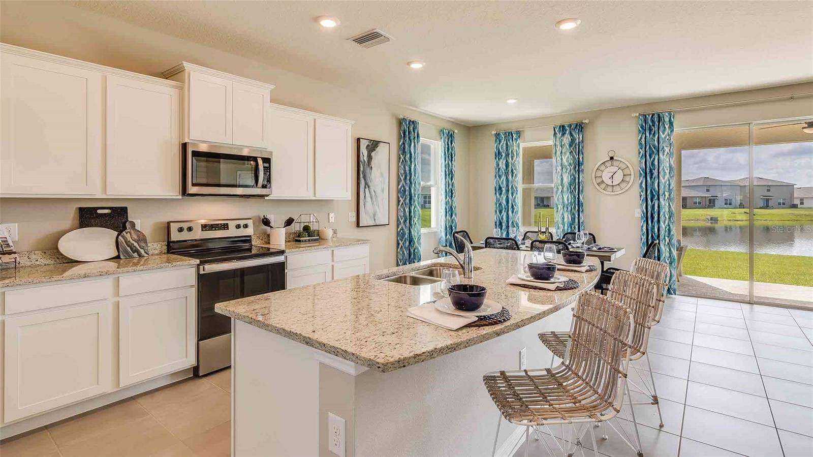 Palmetto, FL 34221,5632 SILVER MOONLIGHT DR