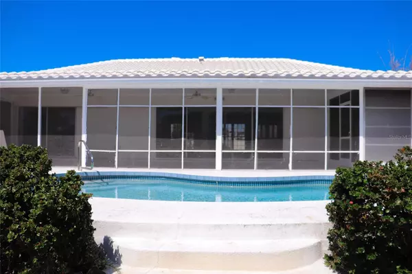 Holmes Beach, FL 34217,618 GLADSTONE LN