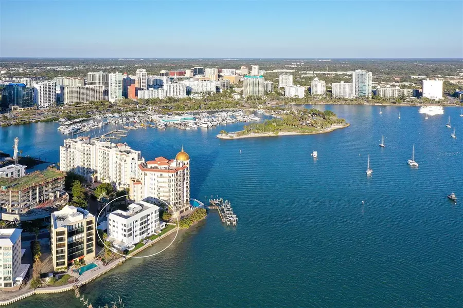 400 GOLDEN GATE PT #51 & 52, Sarasota, FL 34236
