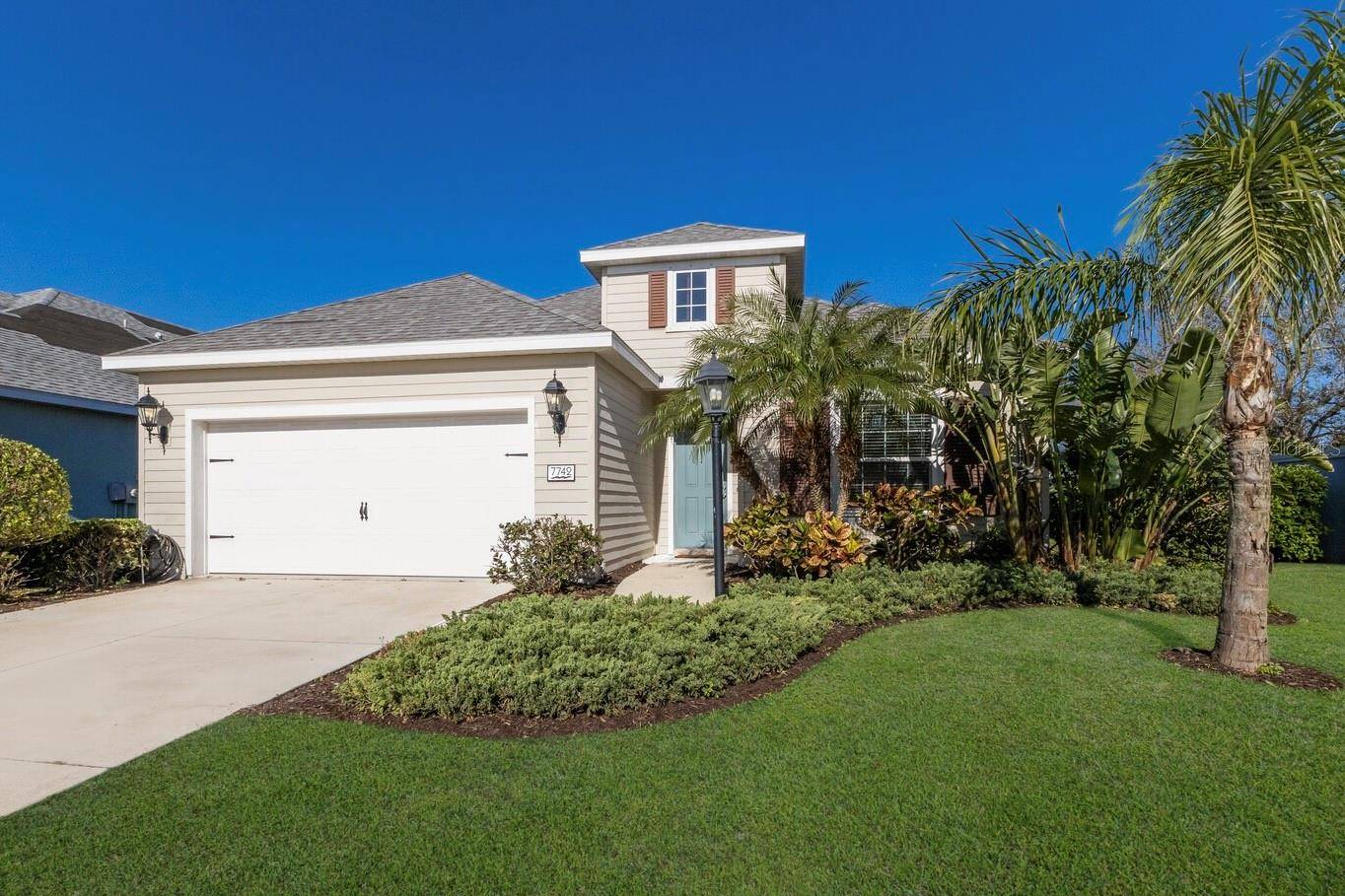 Bradenton, FL 34203,7742 RIDGELAKE CIR