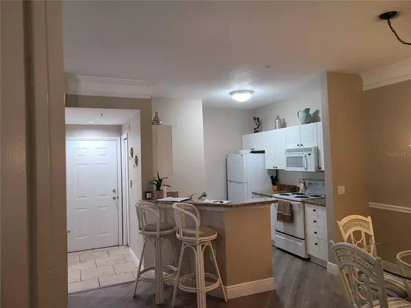 Sarasota, FL 34238,5174 NORTHRIDGE RD #112
