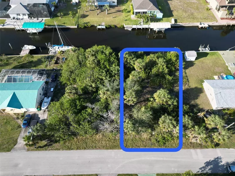 18318 VAN NUYS CIR, Port Charlotte, FL 33948