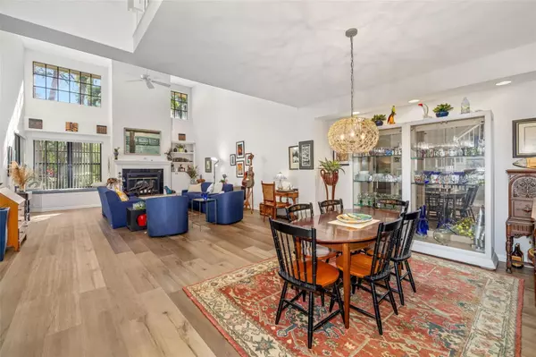 Sarasota, FL 34238,7713 FAIRWAY WOODS DR #902