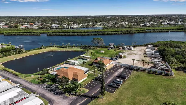 94 ANNE BONNY CIR, Nokomis, FL 34275