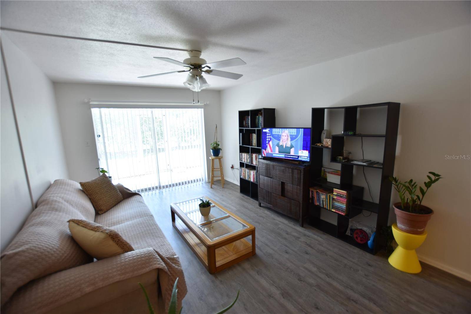 Sarasota, FL 34235,3900 ROXANE BLVD #10A