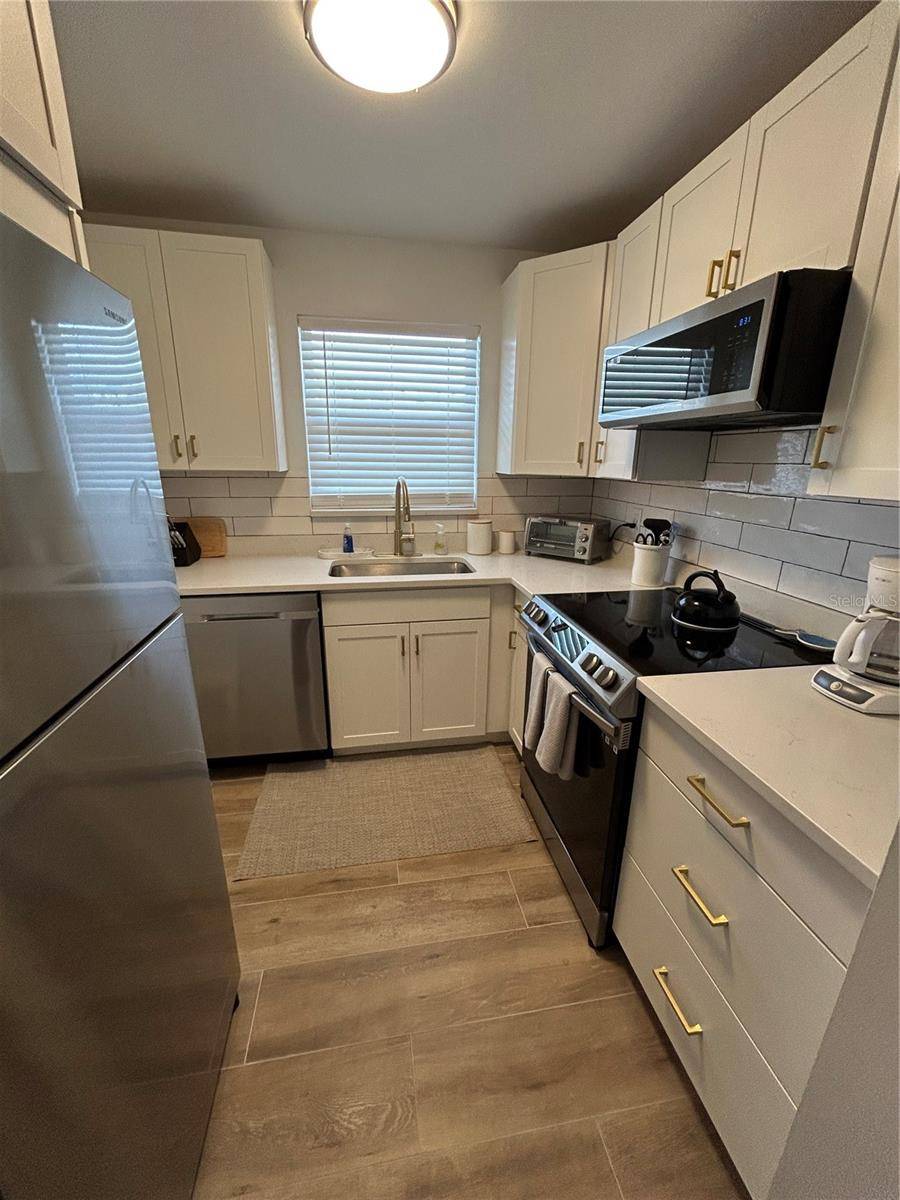 Bradenton, FL 34209,4480 IRONWOOD CIR #213A