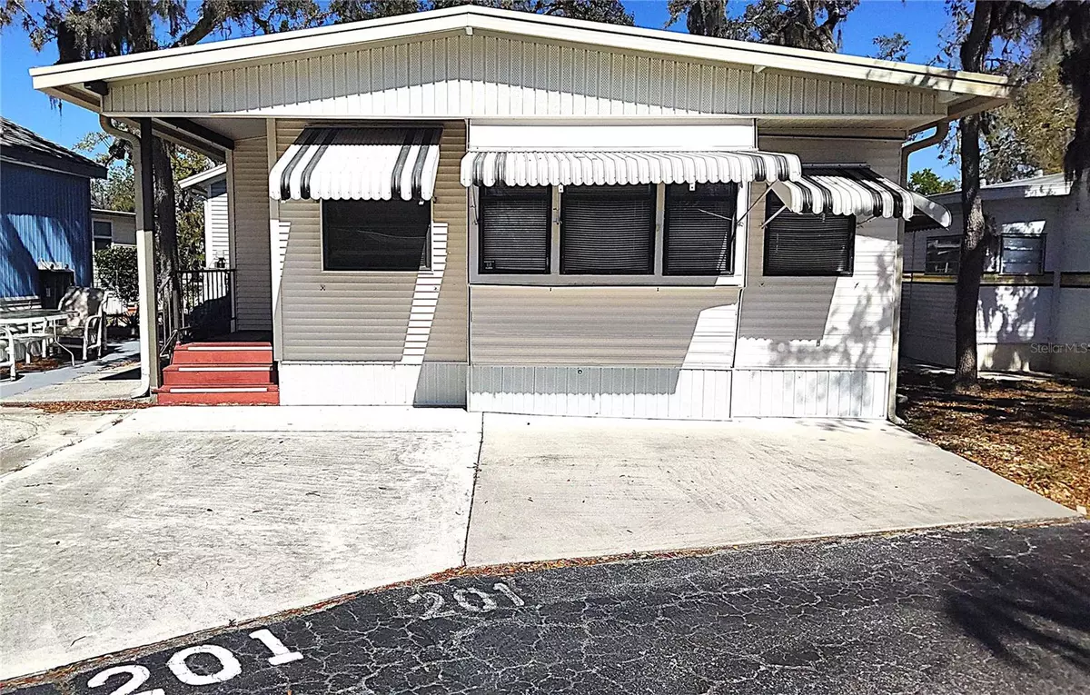 Bradenton, FL 34208,3300 26TH AVE E #201