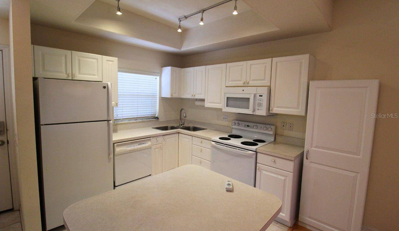 Sarasota, FL 34238,8340 WINGATE DR #1014