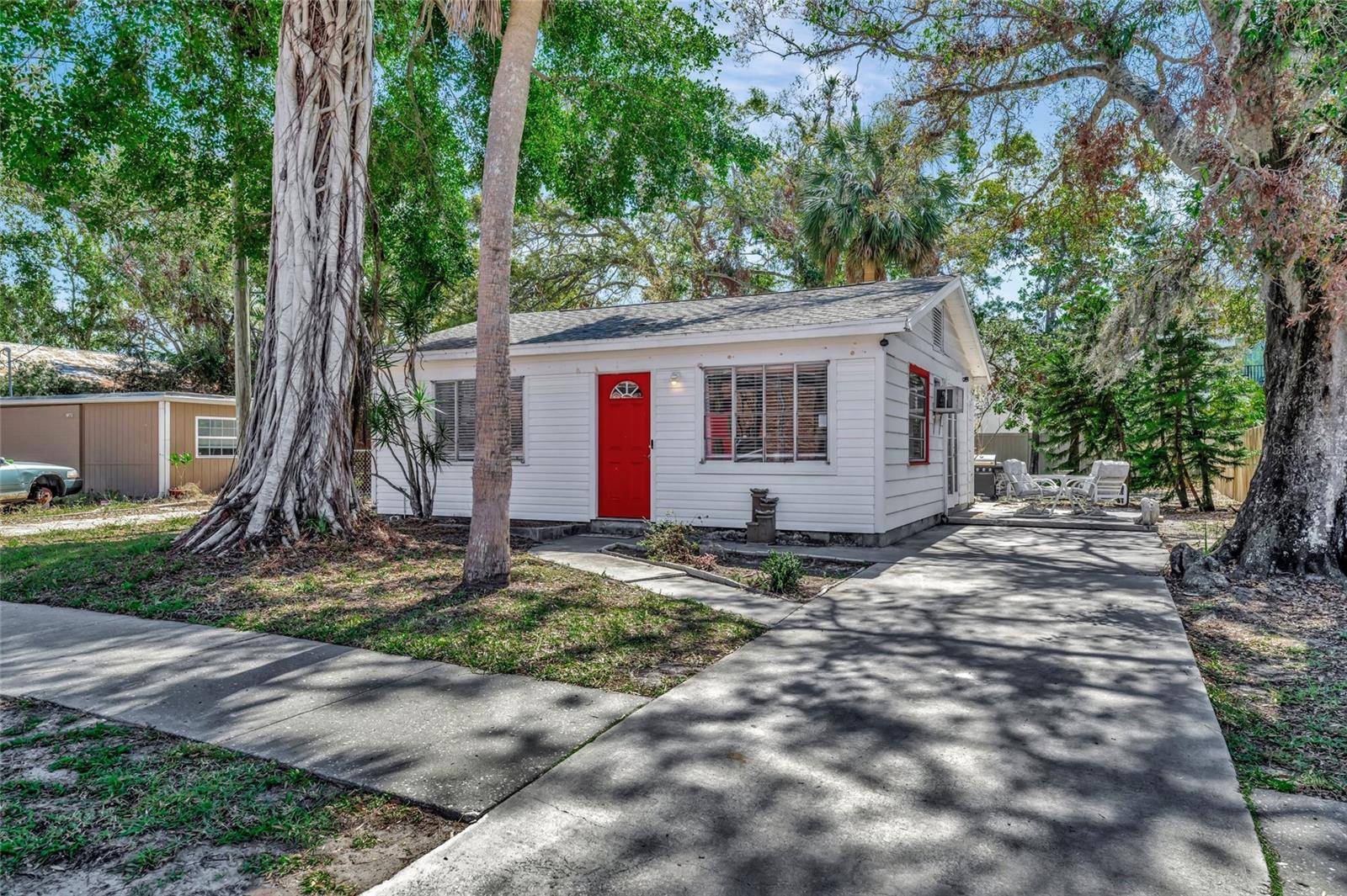 1664 10TH ST, Sarasota, FL 34236
