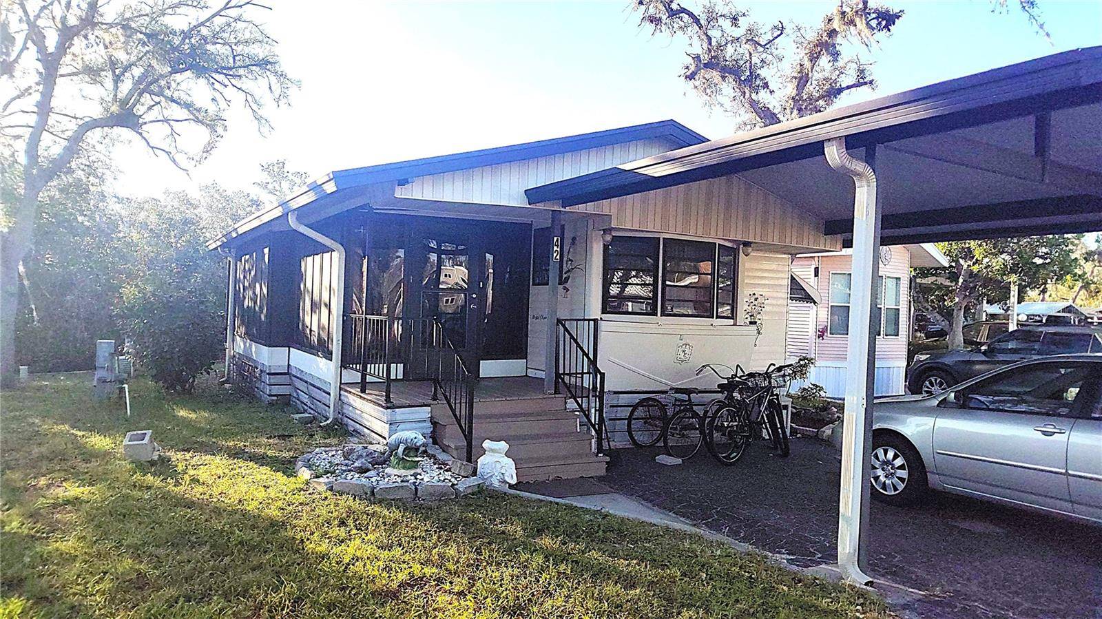 Bradenton, FL 34208,3300 26TH AVE E #42