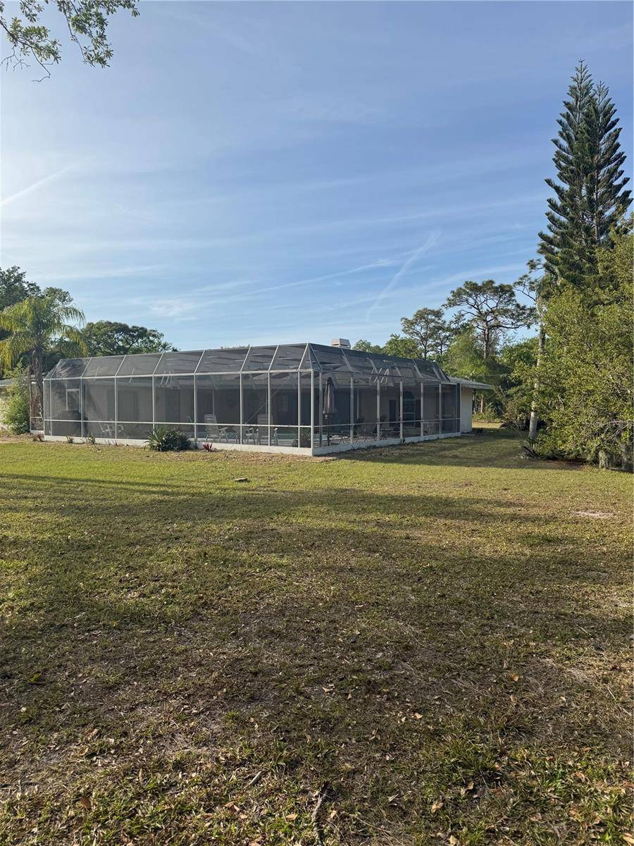 Sarasota, FL 34234,3052 51ST ST