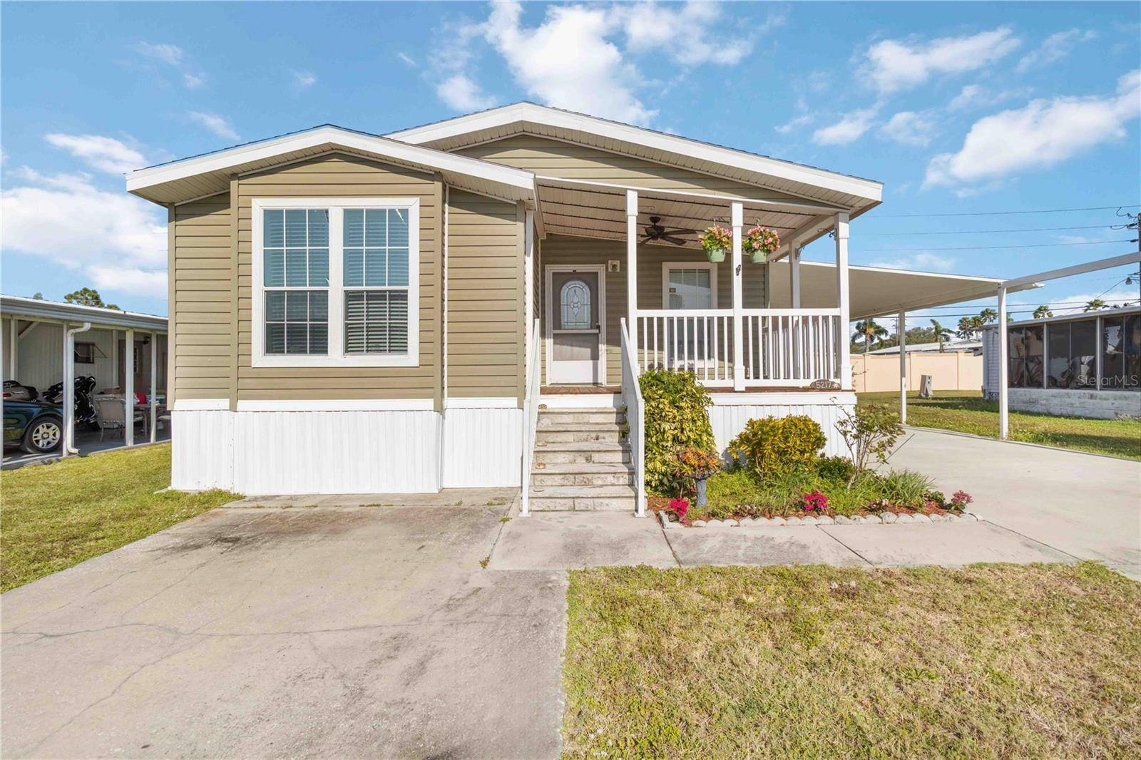 5217 4TH ST E, Bradenton, FL 34203