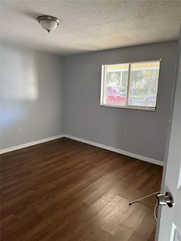 Bradenton, FL 34208,515-519 2ND AVE E