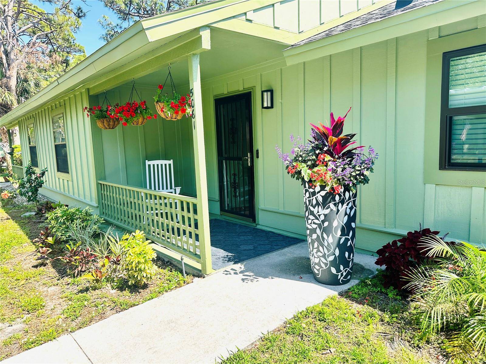5061 BARRINGTON CIR #1302, Sarasota, FL 34234