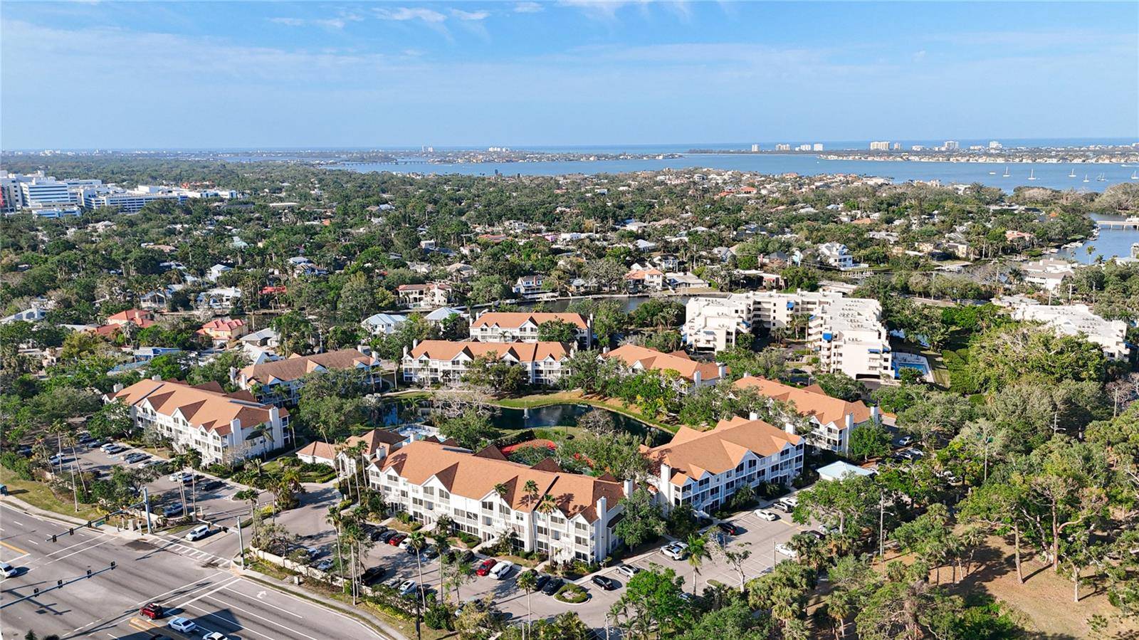 Sarasota, FL 34236,850 S TAMIAMI TRL #207